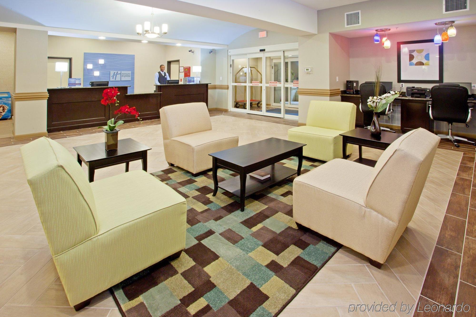 Holiday Inn Express Hotel & Suites Alvarado By Ihg Interieur foto